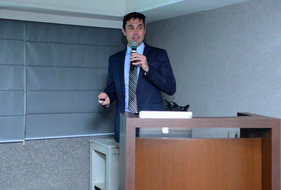 Dr. artur schmitt oftalmologista em curitiba parana