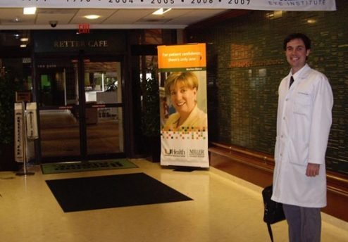 dr artur schmitt oftlamologista em curitiba bascom palmer eye institue miami